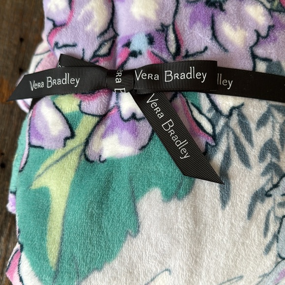 Vera Bradley Floral "Happy Hydrangeas" Throw Blanket - Picture 3 of 6